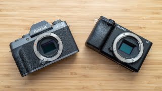 Fujifilm XT200 vs Sony A6400  A6100  Entry  Midrange Comparison [upl. by Gere]