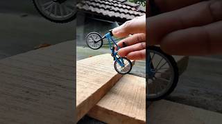 Trial rides over obstacle 😠 BMX finger bike 🙆‍♂️ imaginations 😰 75 shorts fingerbmx appuzrocky [upl. by Akimyt]