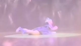 MELANIE MARTINEZ FALLS ON STAGE [upl. by Aneehc]