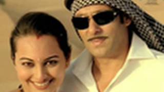 Sonakshi Sinha Salman Khan and Tarzan  Arbaaz Khan  Dabang Jaipur Rajasthan India [upl. by Dami755]