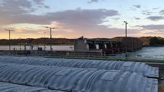 Lock amp Dam 11 Mississippi River [upl. by Gagnon606]