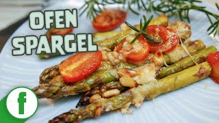 Grüner Spargel mit Tomaten Parmesan und Pinienkernen im Backofen  Einfach zubereitet [upl. by Nimzay22]