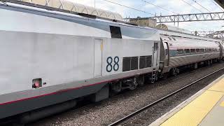 Amtrak Cab Car 9633 arrived at New Haven Union Station with Amtrak P42DC 88 [upl. by Vernier]