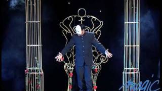 DANI LARY  LE FANTOME DE LOPERA  LE PLUS GRAND CABARET DU MONDE [upl. by Hareehahs]