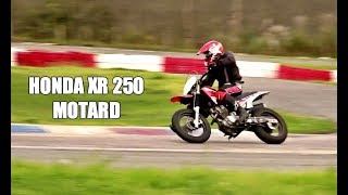 Honda XR 250 Tornado motard características y consejos [upl. by Ettenil]