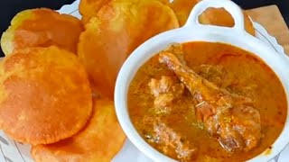 Malvani Chicken Curry with Vade lमालवणी चिकन आणि कोंबडी वडे [upl. by Anipsed]