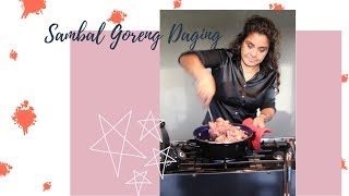 Sambal Goreng Daging  Pittig Rundvlees  Koken met Maartje [upl. by Kellby]