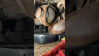 How to change Rear Differential Cover in 60 seconds foryou explore reels explorepage ford [upl. by Kaehpos356]