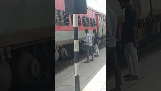 Chennai express to howrah 🙄🤯 hindisong shotrs shots youtubeshorts teen [upl. by Yhtomot]