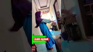 GOYANG VIRALLL dance tentangsekolah anaksekolah dance [upl. by Eirrab]