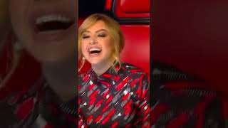 Jürinin İngilizceyle imtihanı 😂 hadise beyazıtöztürk osestürkiye [upl. by Netniuq148]