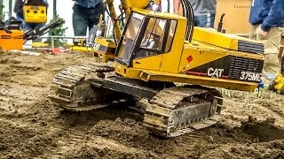 Fantastic big RC Caterpillar Excavator Epic huge and realistic construction model [upl. by Hplodur]