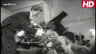 Van Cliburn wins the First International Tchaikovsky Competition in Moscow in 1958 [upl. by Lehplar]