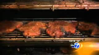 ABC 7 Chicagos The Hungry Hound Steve Dolinsky Visits Real Urban BBQ [upl. by Eycal604]