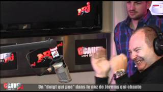 Un doigt qui pue dans le nez de Jérémy qui chante  CCauet sur NRJ [upl. by Orest]