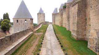 Un drone à la Cité de Carcassonne [upl. by Refinneg]