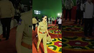 Meenakshi blazing walk ❤️‍🔥❤️‍🔥👌🫶 celebritynetwork meenakshichoudhary sankranthikivasthunnam [upl. by Oicanata503]