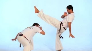 How to Do the Bancao  Capoeira [upl. by Enomes]