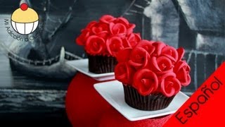 ¡CUPCAKES DE ROSAS Haz Cupcakes con un Bouquet de Rosas  MiAdiccionaCupcakes [upl. by Annail489]