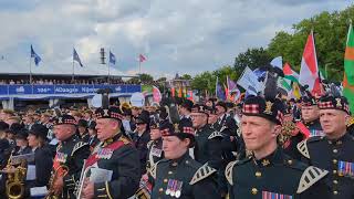 106de 4Daagse Nijmegen 2024  Het Wilhelmus  Vlaagenparade [upl. by Patrich]