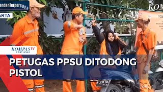 Tebang Pohon Petugas PPSU di Jakarta Ditodong Pistol oleh Warga [upl. by Aracot902]