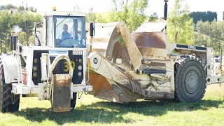 2001 Terex TS14 G Motor Scraper Operating  Linton Contracting at Southern Field Days in Waimumu [upl. by Karita972]