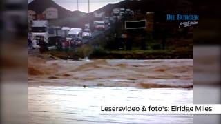 Lesersvideo Buffelsrivier in Laingsburg in vloed [upl. by Klement411]