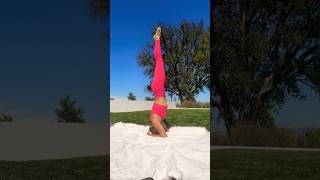 yoga yogagirl yogagirls headstand [upl. by Hastie]