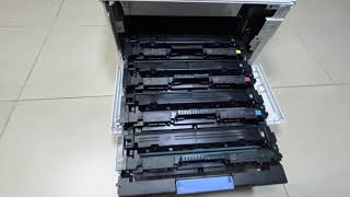 HP Color LaserJet Pro MFP M477fdn M477fdw M477fnw Replacing the Toner Cartridge [upl. by Anitram]