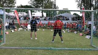 Trainer im Tor beim INTERSPORT kicker FUßballcamp Merschwitz [upl. by Nidnerb]