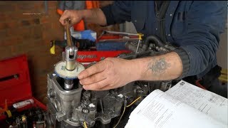 Replacing the 300tdi head gasket PART 2  refit tightening sequences and tools [upl. by Eiboh]