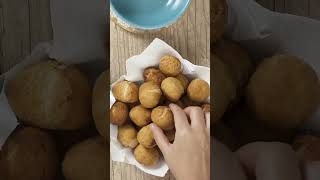 Bolinho de chuva que lembra a infância e com recheio delicioso [upl. by Aikenat]