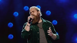 Chris Kläfford sjunger Heaven i Idol 2017 [upl. by Norine]