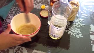 Sauce vinaigrette  recette [upl. by Renick535]