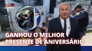 POLÍCIA MILITAR FAZ SURPRESA DE ANIVERSÁRIO PARA CRIANÇA [upl. by Sharon578]