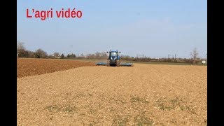 Passage de vibro 2019   Le New Holland T8330 et son vibro Carré 8 mètres [upl. by Navlys]