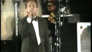 Luis Miguel COMO DUELE Estadio Azteca 2002 [upl. by Eittocs925]