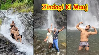 Khatarnak Water Slide Or Waterfall Pe Masti Padi Bhari😱  Vinay Thakur Vlogs [upl. by Yssim]