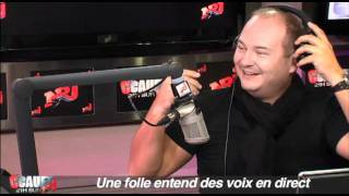 Une folle entend des voix en direct  CCauet sur NRJ [upl. by Irra]