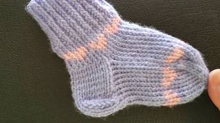 Socken für Baby ab 6 Monaten mit Herzchen stricken 😻 [upl. by Dario]