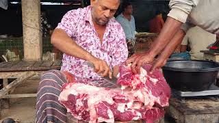 A Big Size Piece Of Beef In Desi Meat Market [upl. by Triplett411]