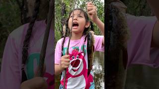 Survival Skills Angry mum with GRILL FISH skill survival bushcraft camping useful fish [upl. by Goodman139]