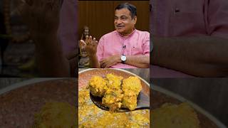 Paach Plate khaye hai Nitin Gadkari ji ne unke Favourite Pakode nitingadkari pakode shortsfeed [upl. by Phalan]