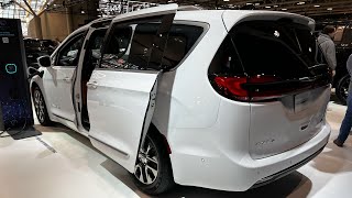 2024 Chrysler Pacifica Plug In Hybrid Pinnacle [upl. by Maleki880]