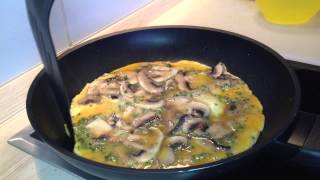 Pilz Omelette machen  Pilzomelette mit Kräutern [upl. by Cynthea]