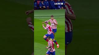 ⚽ GOAL This Day  Magia de Griezmann en un Atlético de Madrid 30 Valencia de la temporada 2223 [upl. by Bahner]