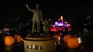 Mickeys Halloween Party 2014  Disneyland [upl. by Ardnama]