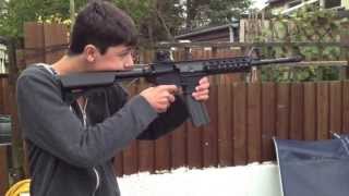 GampG CM16 Raider Plastic Airsoft Gun Review amp How to insert Battery Links [upl. by Arleyne]