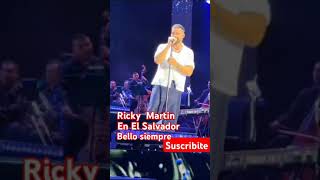 Ricky Martin bello como siempre [upl. by Ruddie]