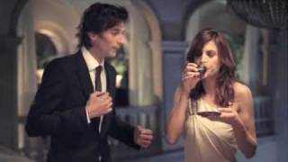 Novo Spot Delta Q com Elisabetta Canalis [upl. by Annohsat]